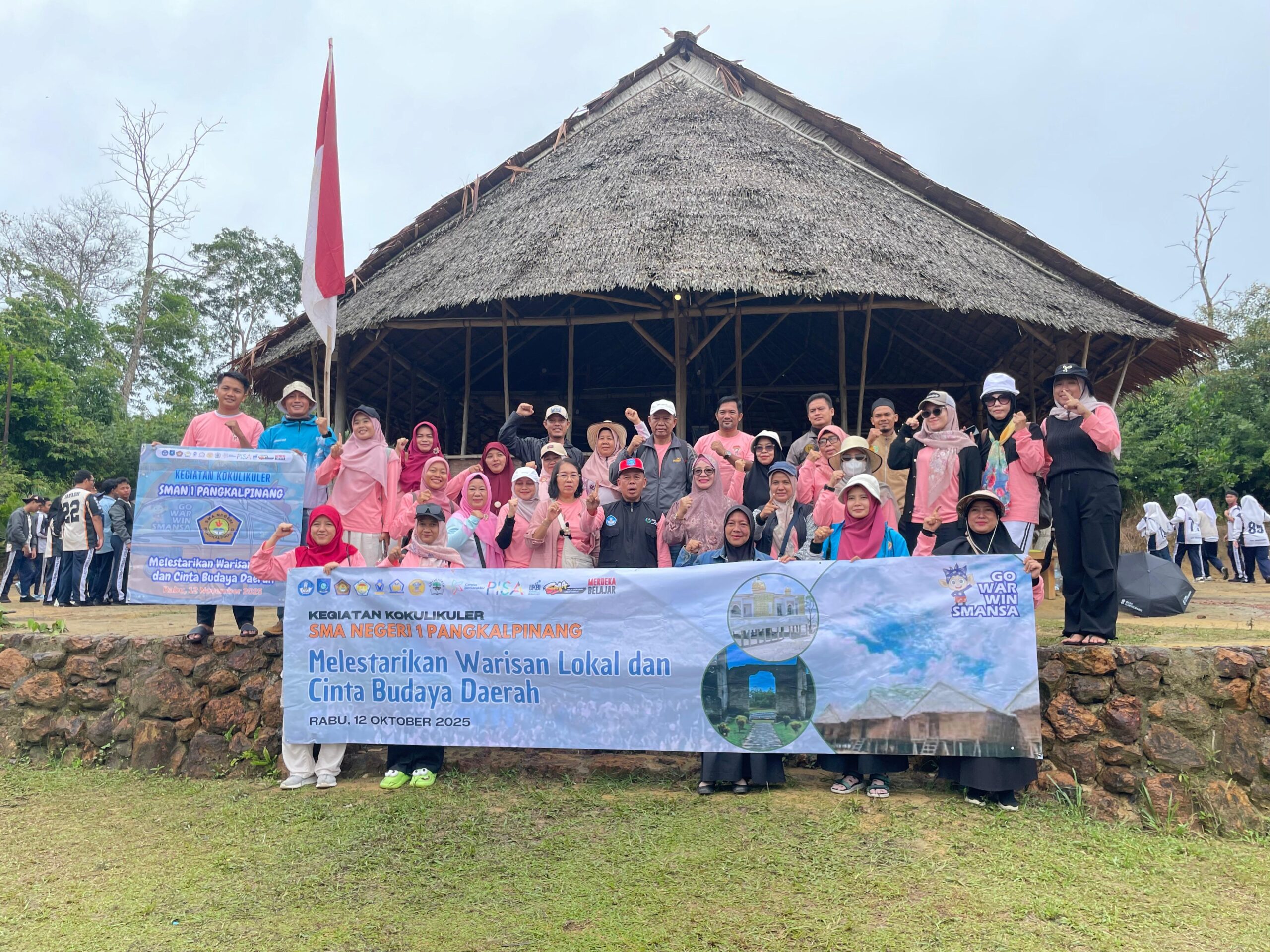Eksplorasi Sejarah dan Budaya: Siswa SMAN 1 Pangkalpinang Kunjungi Gebong Mamaruk, Benteng Kuto Panji, dan Masjid Apung Belinyu